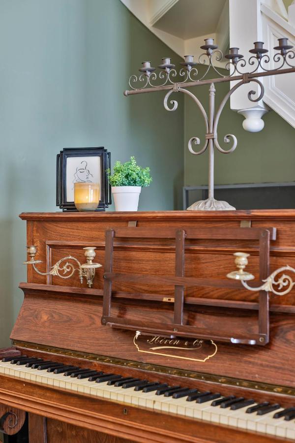 Huswell - Charming Getaway In The Historical City Center Bruges Extérieur photo